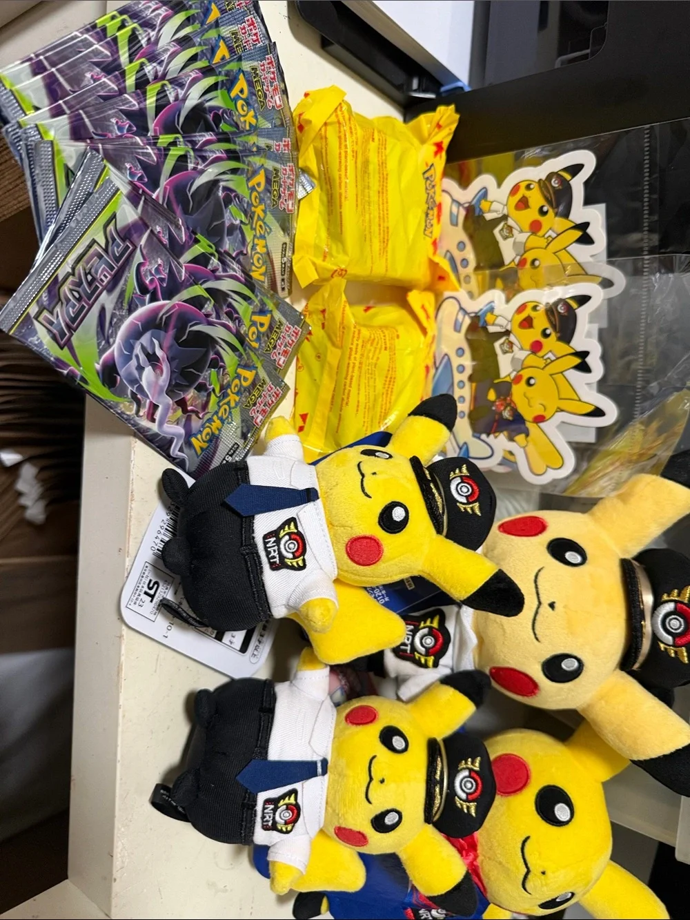 Pokémon Pikachu Plush Set with 140 Japan Pokemon B-sides stickers